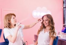 สาวผมลอนต้องรู้จักกับตัวช่วยจัดผม สเปรย์จัดแต่งทรงผมยี่ห้อไหนดี