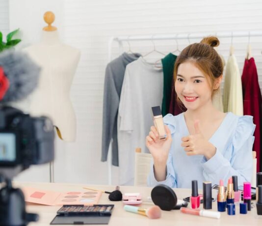 อินฟลูเอนเซอร์ (Influencer) คืออะไร