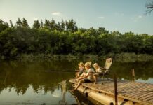 5 เทคนิคเลือกที่พักริมน้ำสวนผึ้งสำหรับการเที่ยวกับครอบครัว