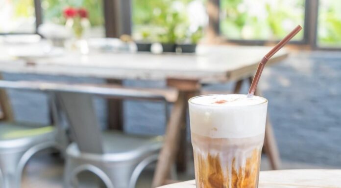 นั่งชิลรับบรรยากาศ ดื่มด่ำกาแฟ กับ 5 คาเฟ่สวนผึ้ง