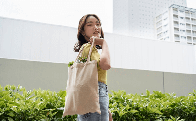 อยากทำของขวัญปีใหม่ เลือกโรงงานผลิตกระเป๋าผ้าที่ไหนดี