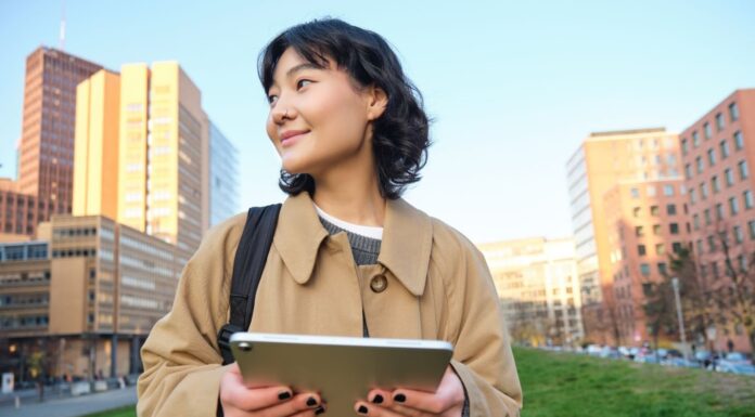 ลูกหลานต้องไปเรียนมหาลัยไกลบ้าน เลือกซื้อคอนโดหรือเช่าหอดี