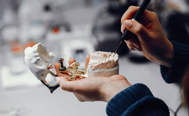 ทันตกรรมรากเทียม เชียงใหม่